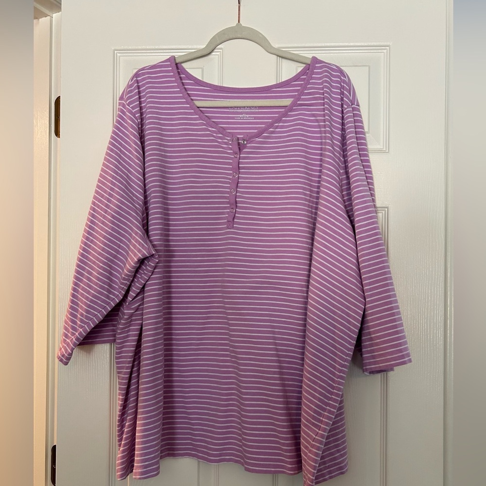 Catherines 4x Suprema Snap-Placket Tee